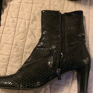 Aquatalia croc booties with side zipper